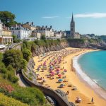 explorez les incontournables de dinard et découvrez ses sites emblématiques, ses plages magnifiques et son charme breton unique pour une visite inoubliable.